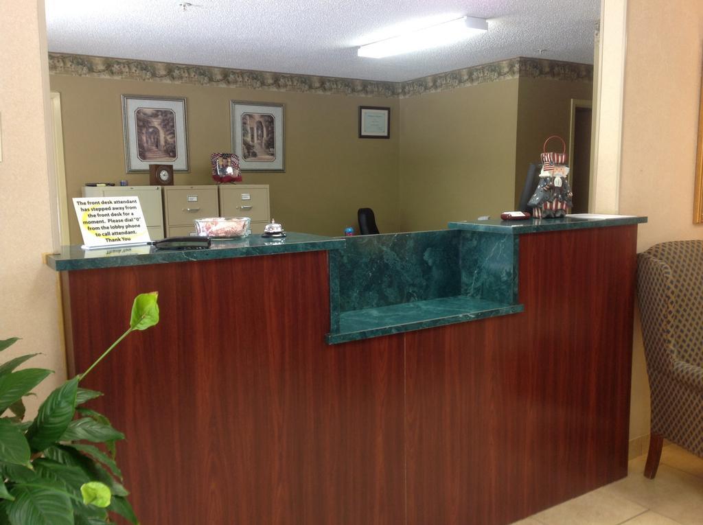 Brookshire Inn Inez 外观 照片